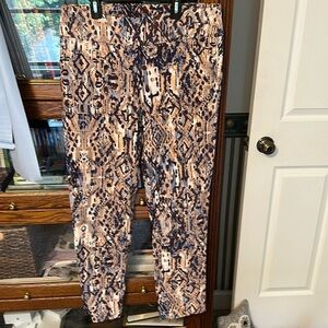 New Directions ankle dress pants.